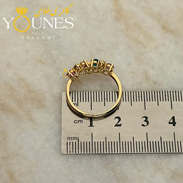 انگشتر طلا پایه جواهری نگین خاص رنگی